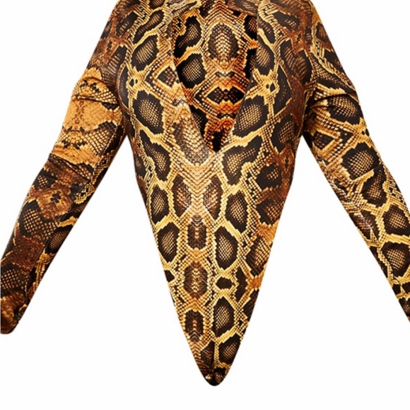 PLUS SIZE PLUNGE BODY SUIT - Picture 3 of 4